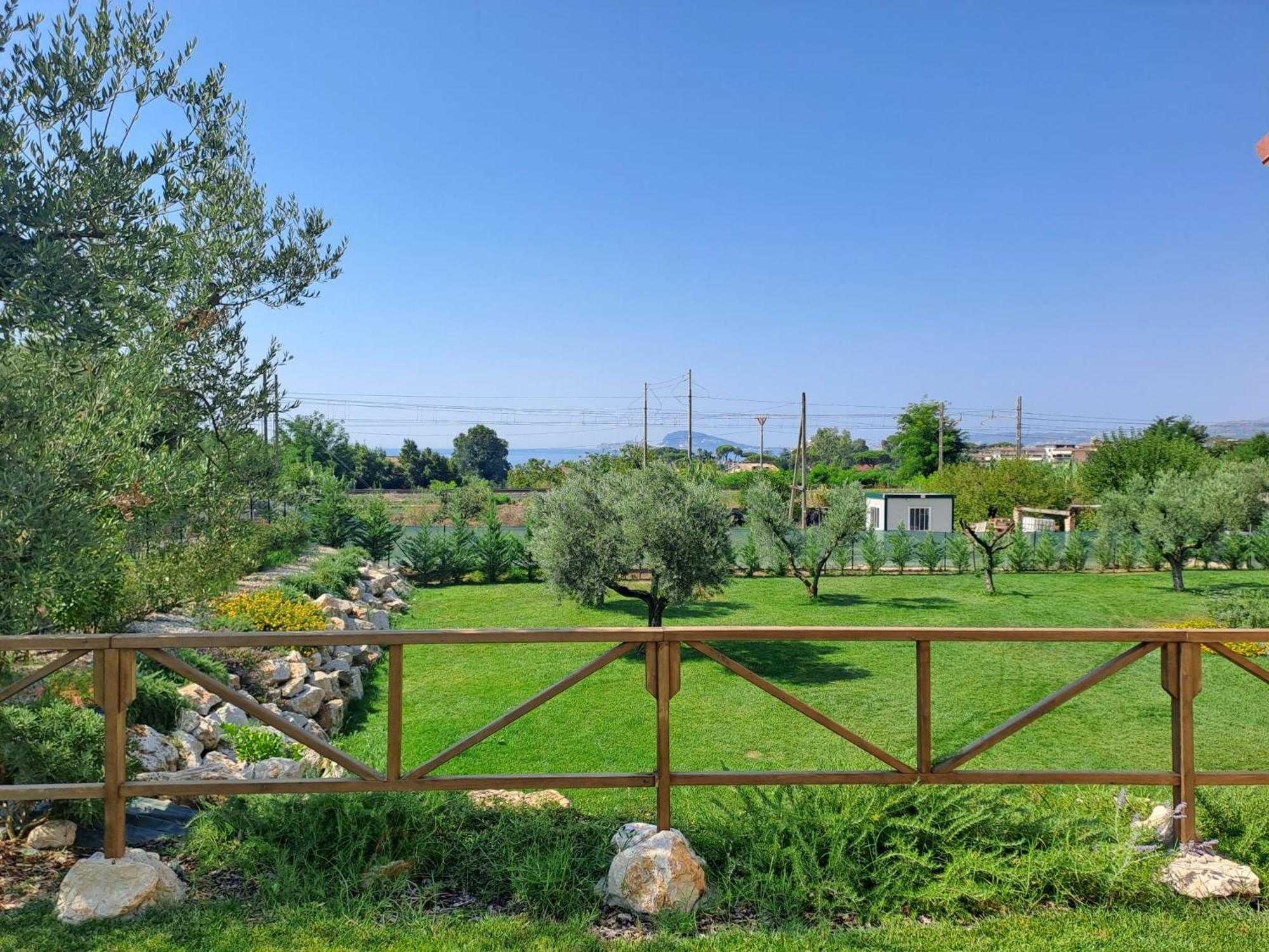 La Campagna Di Peppe E Tullia Bed and Breakfast Formia Buitenkant foto